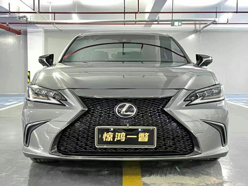 广州21年雷克萨斯ES1