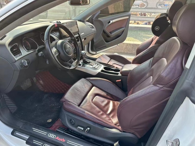 青岛12年奥迪A54