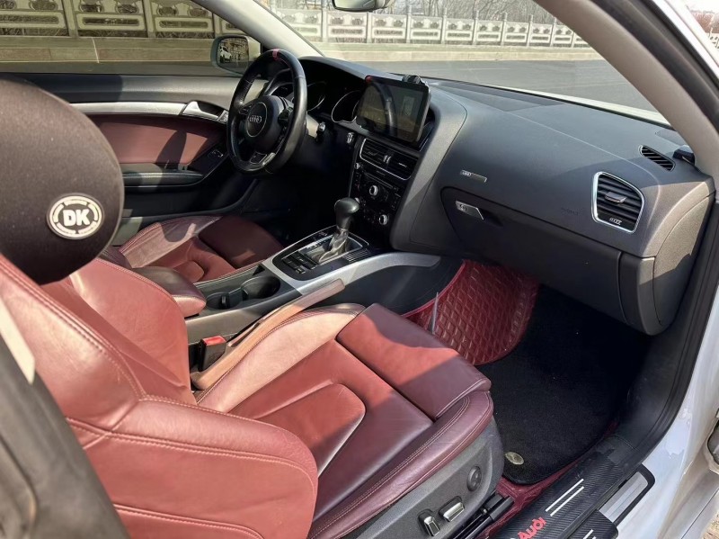 青岛12年奥迪A56