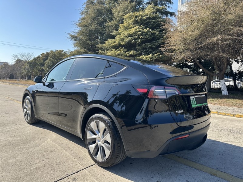 鹽城23年特斯拉MODEL Y9
