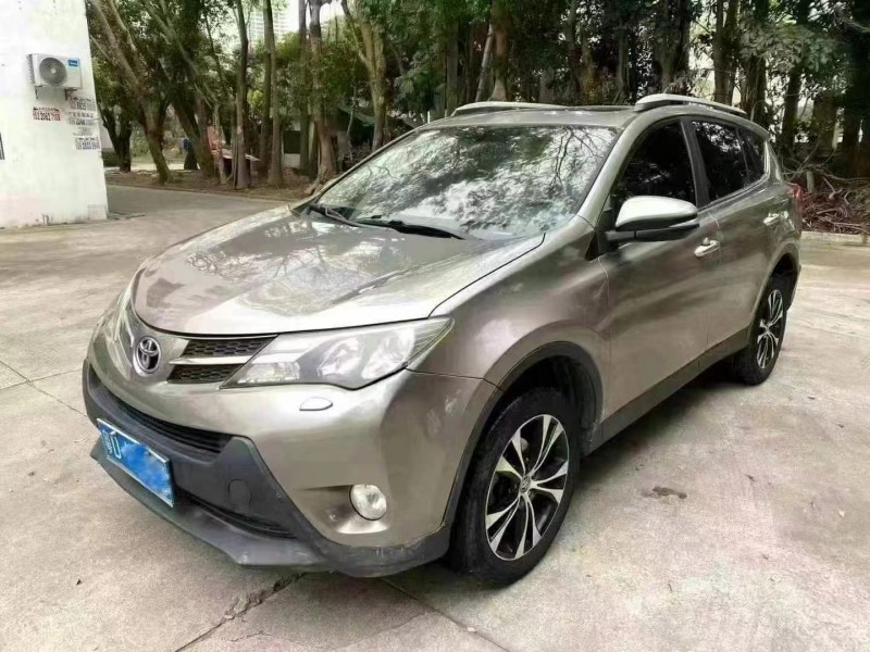 广州15年丰田RAV4荣放2