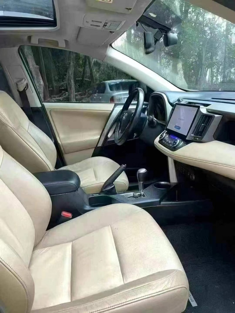 广州15年丰田RAV4荣放4