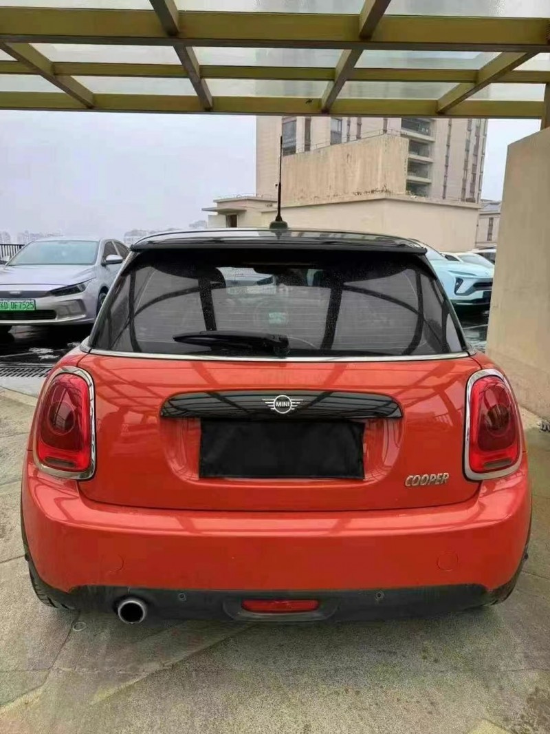 蘇州19年MINICooper9