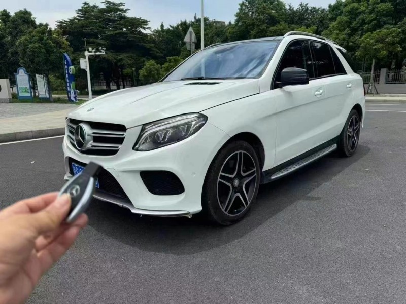 广州17年奔驰GLE3