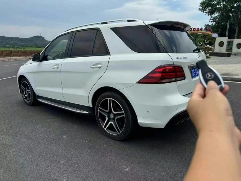 广州17年奔驰GLE7