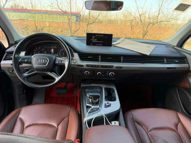 青岛16年奥迪Q76