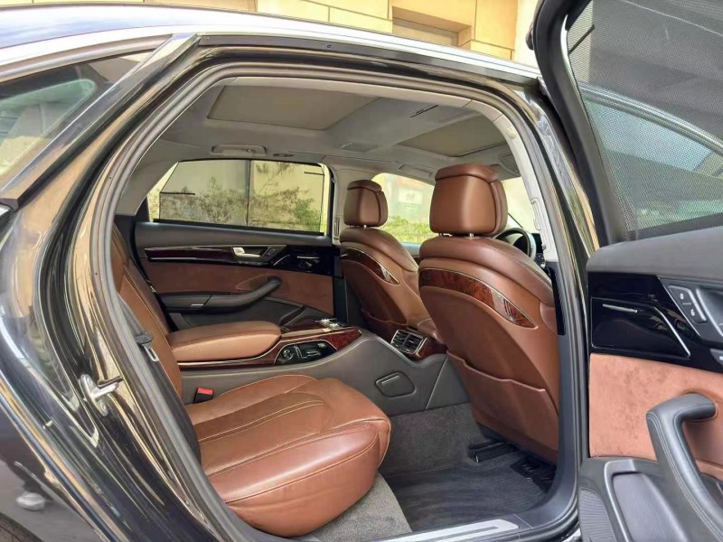 广州13年奥迪A8L4