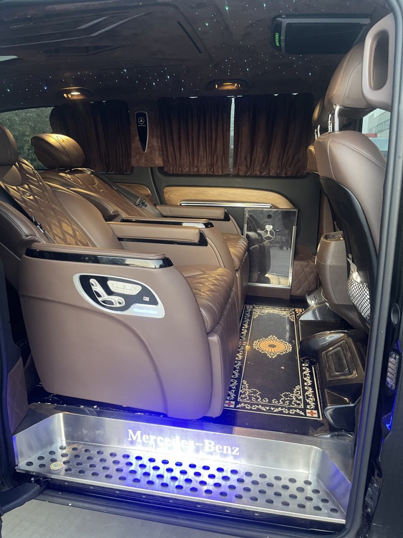 徐州20年奔驰威霆8