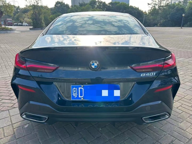 广州22年宝马8系9