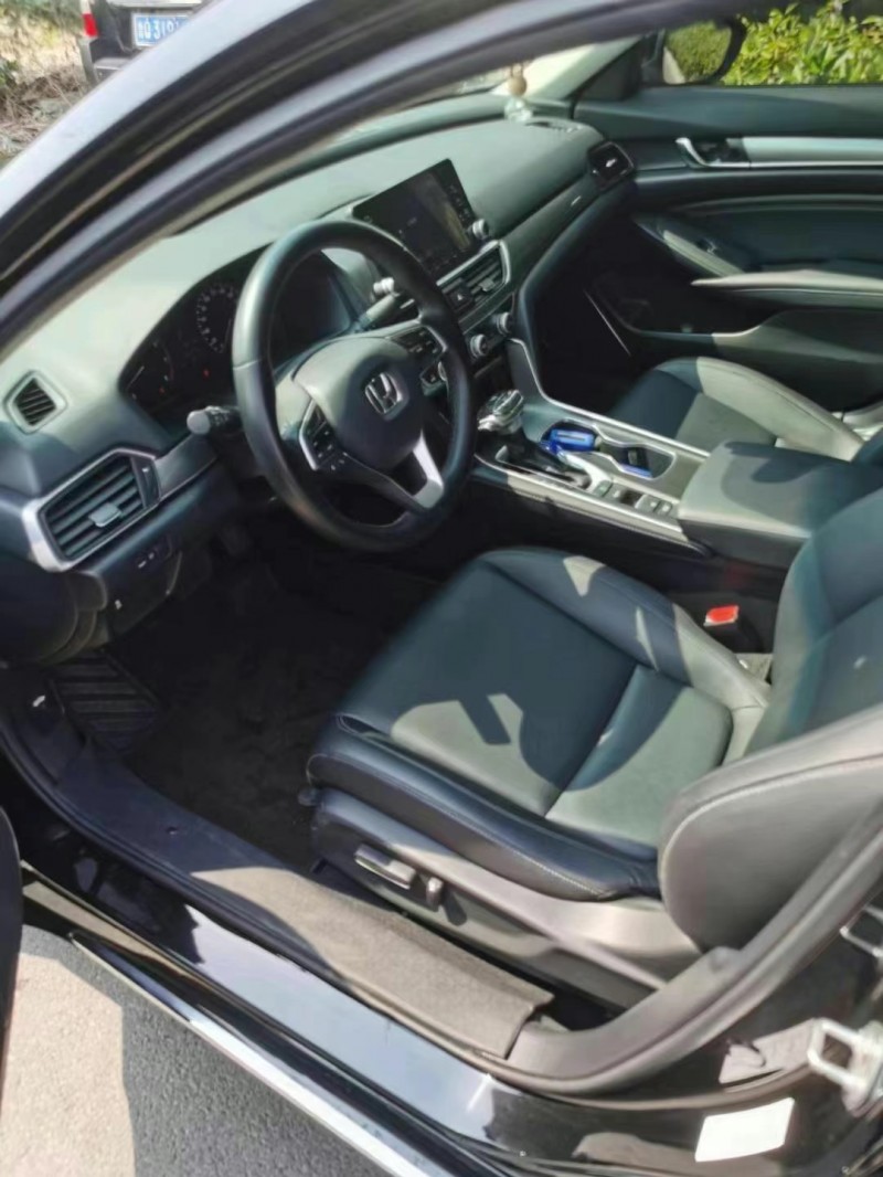 徐州21年本田雅阁4