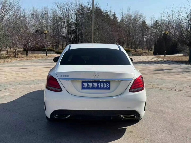 青岛16年奔驰C9