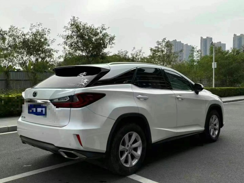湛江18年雷克薩斯RX8