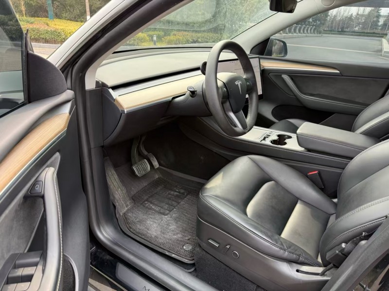鹽城21年特斯拉MODEL Y8
