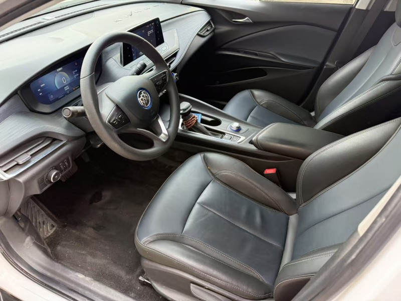 济宁24年别克微蓝6