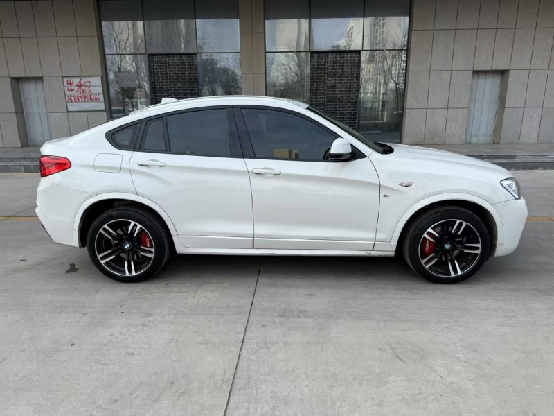 济宁18年宝马X48