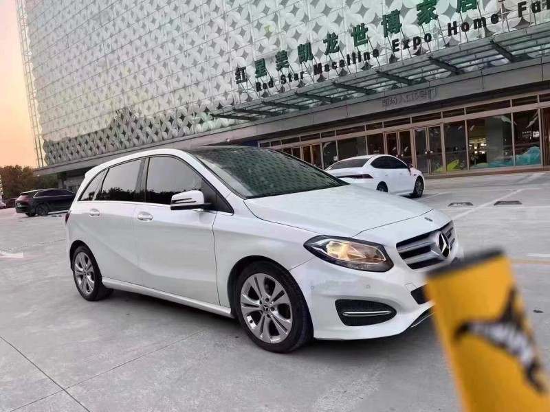 武汉18年奔驰B3