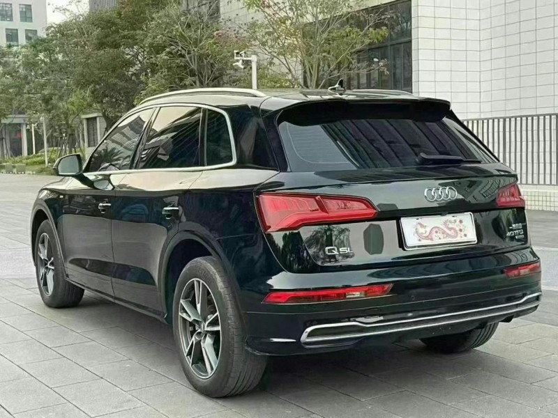 佛山19年奧迪Q54