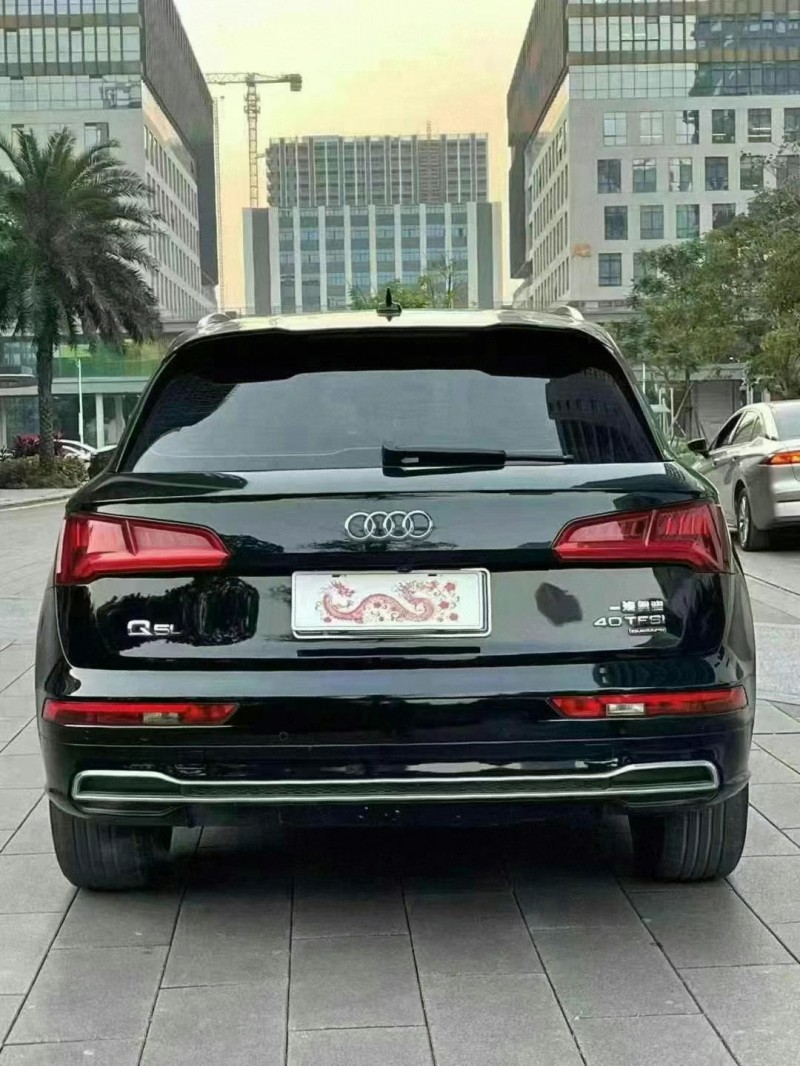 佛山19年奧迪Q58