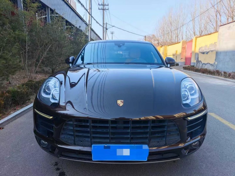 济宁17年保时捷Macan1