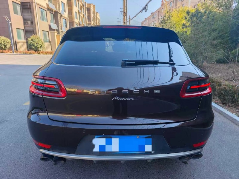 济宁17年保时捷Macan9