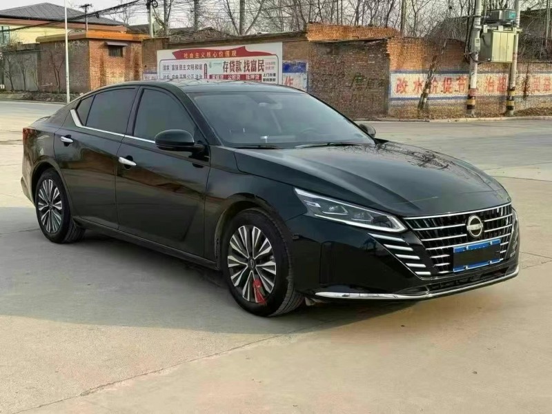 安陽24年日產天籟2