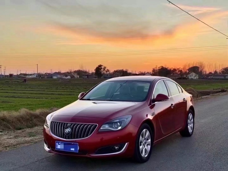 济宁16年别克君威2