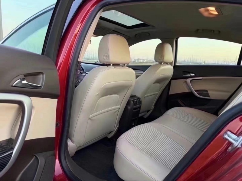 济宁16年别克君威5