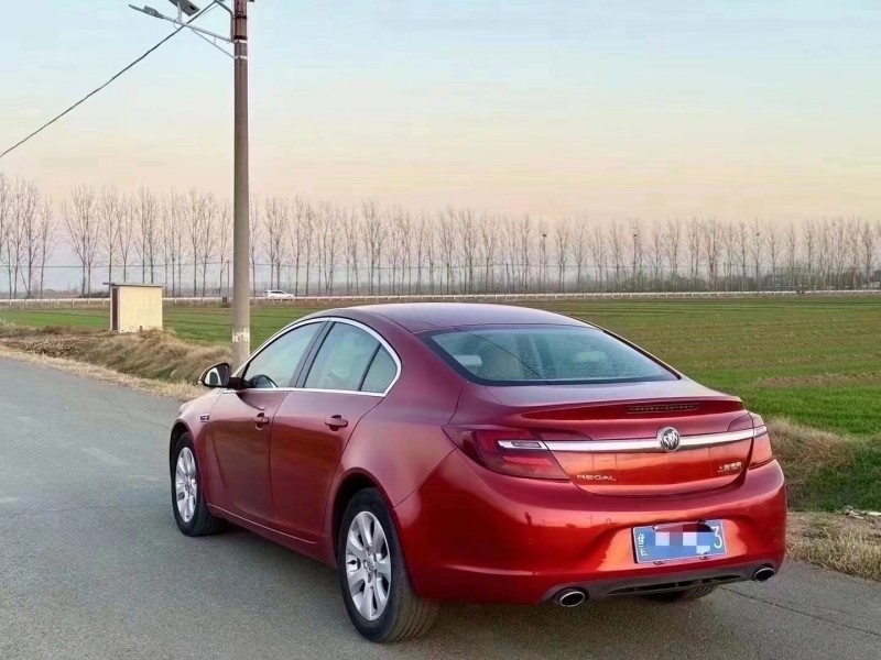 济宁16年别克君威7