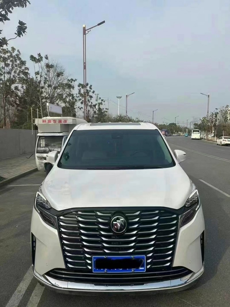 济宁23年别克GL81