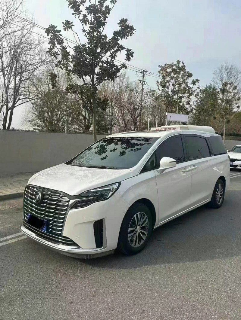 济宁23年别克GL82