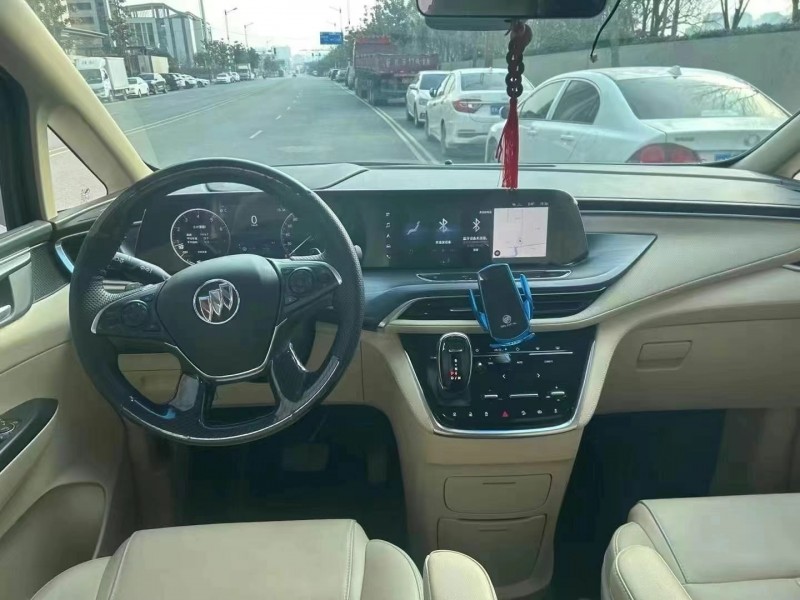 济宁23年别克GL85