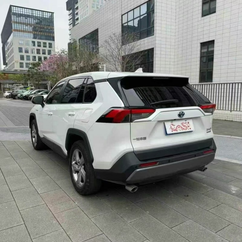 广州22年丰田RAV4荣放8