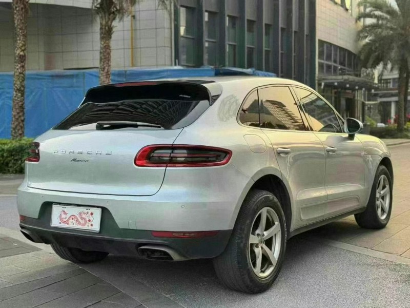 佛山15年保時捷Macan5