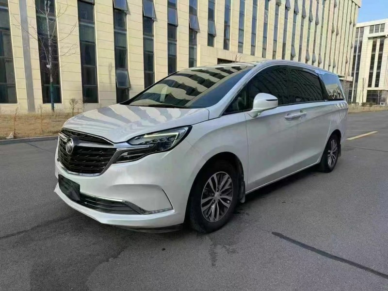 青岛20年别克GL82