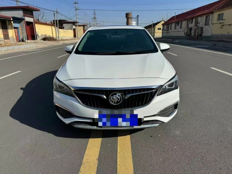 济宁17年别克威朗1