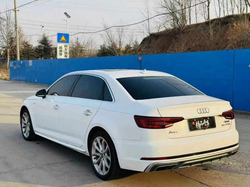 青岛19年奥迪A4L7