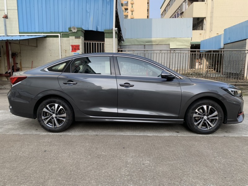中山23年長安汽車逸動2