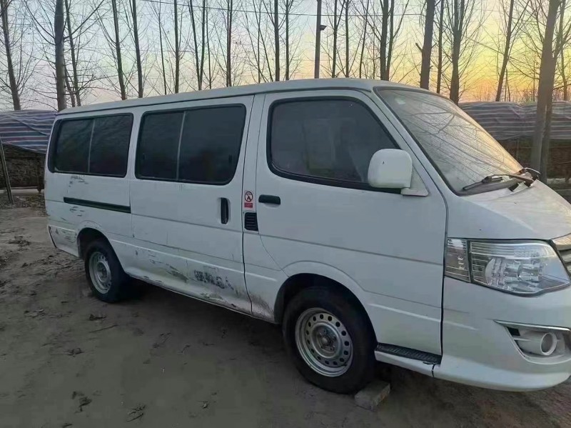 菏泽17年金龙金威3