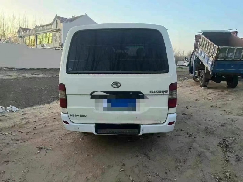 菏泽17年金龙金威8