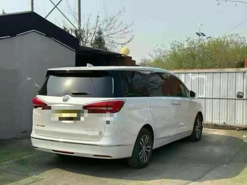 青岛21年别克GL87