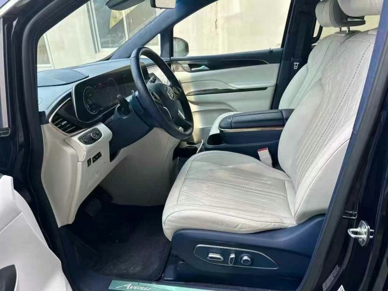 青岛21年别克GL84