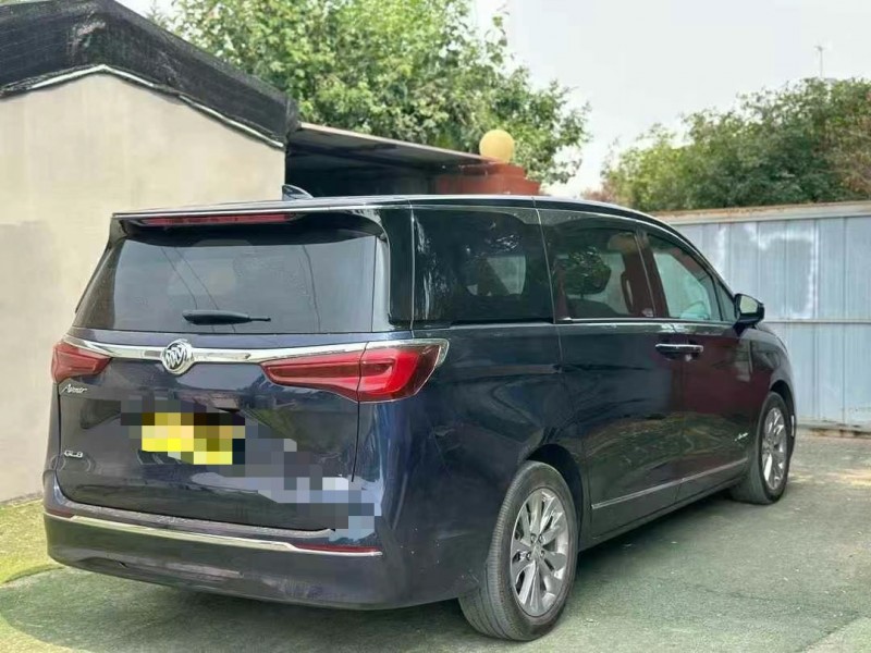 青岛21年别克GL88