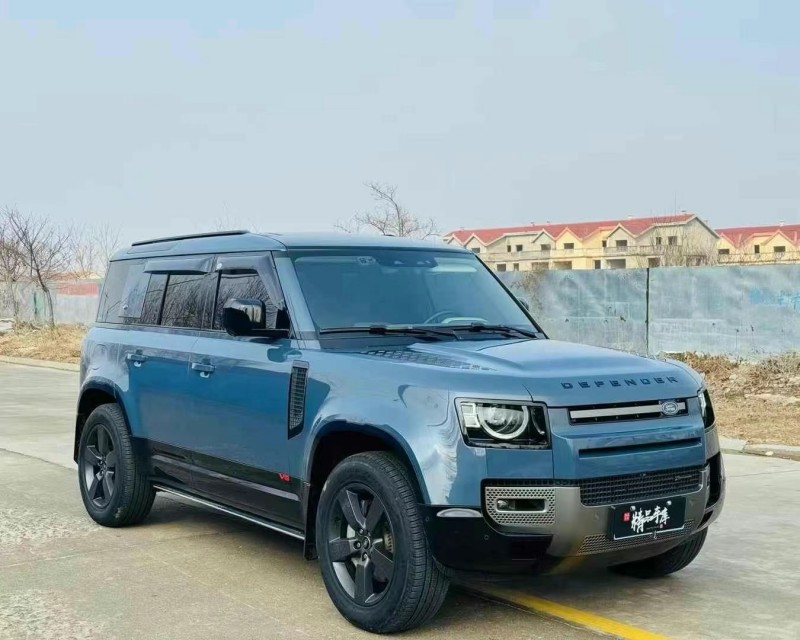 枣庄21年路虎卫士3