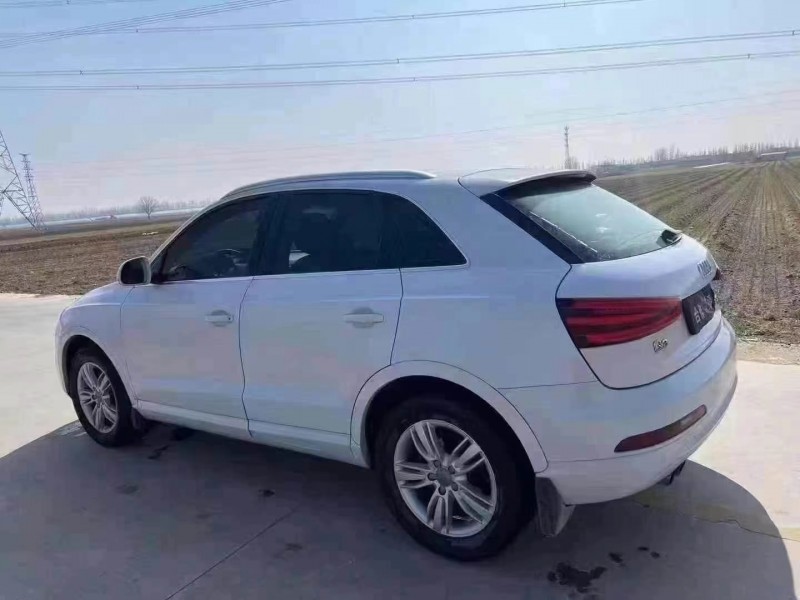 青岛13年奥迪Q38