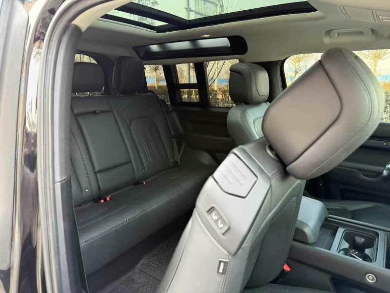 徐州23年路虎卫士4