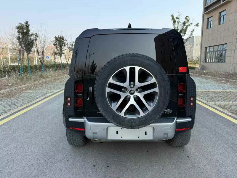 徐州23年路虎卫士9