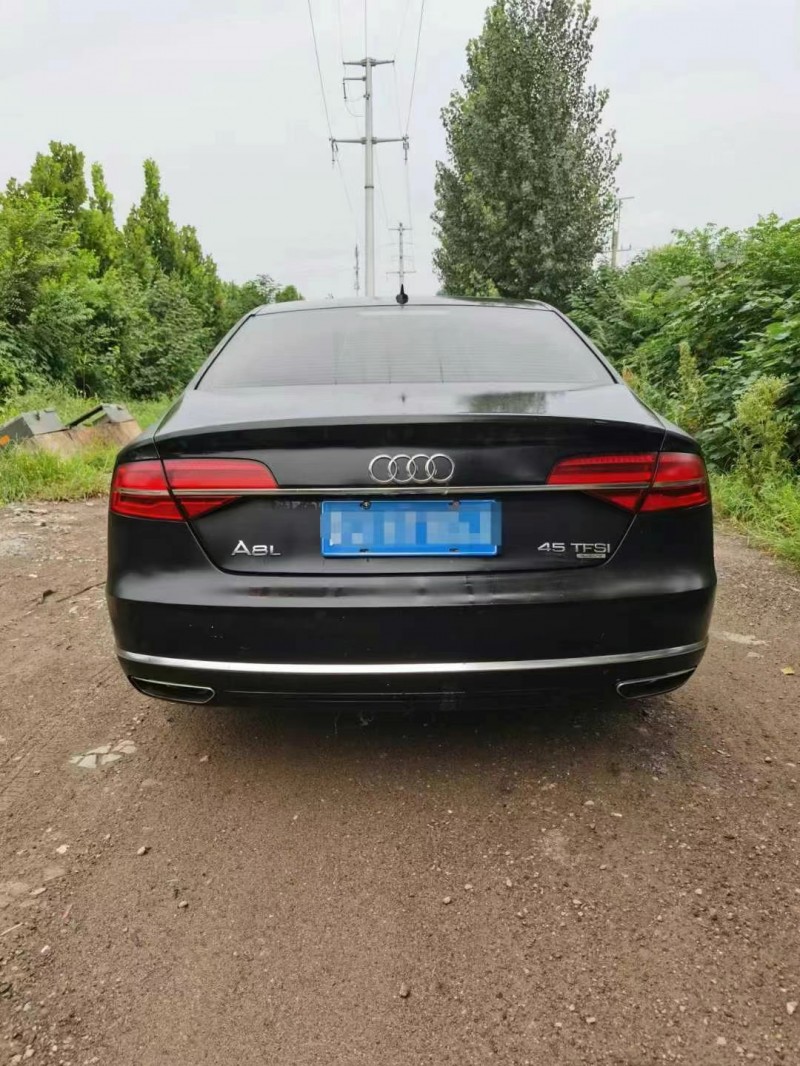 臨沂15年奧迪A8L9