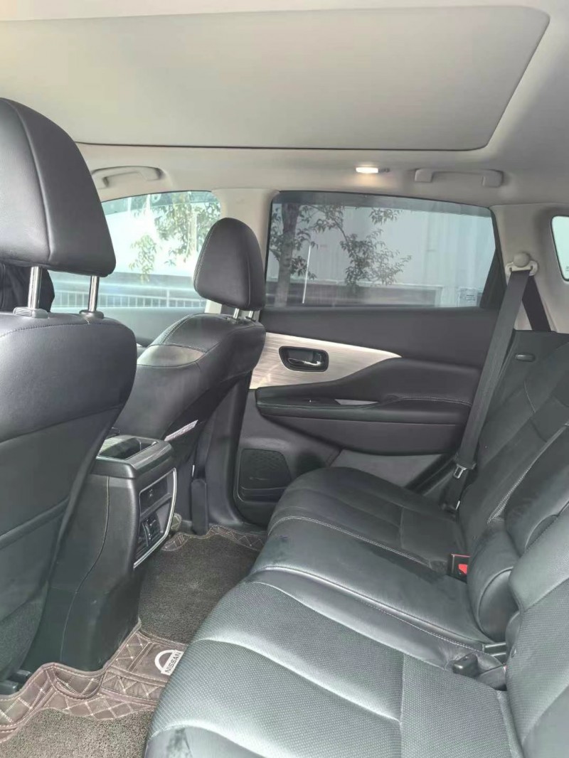 武汉20年日产楼兰4