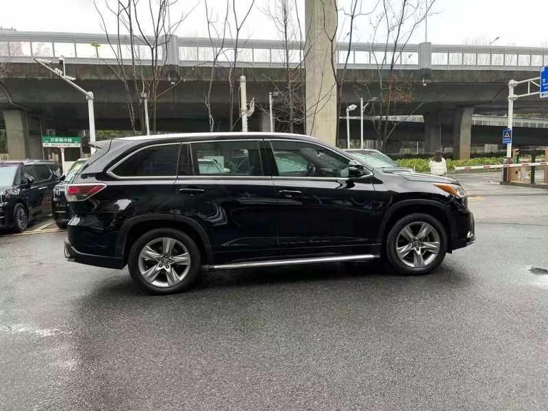 邵阳17年丰田汉兰达7