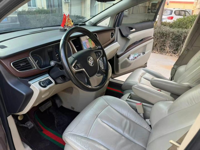 徐州16年别克GL84